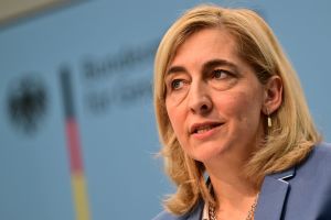 Gesundheitsministerin Nina Warken