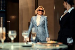 Glenn Close verteidigt 'All's Fair' nach vielen Kritiken.