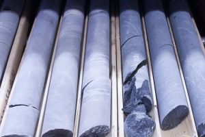 Gold Terra: Winterbohrprogramm landet erste acht Treffer