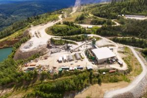 Gold und Silber noch immer untergewichtet