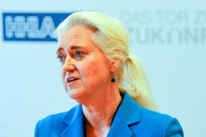 Goldener Abschied im Hamburger Hafen – Millionen für ein gescheitertes Kapitel