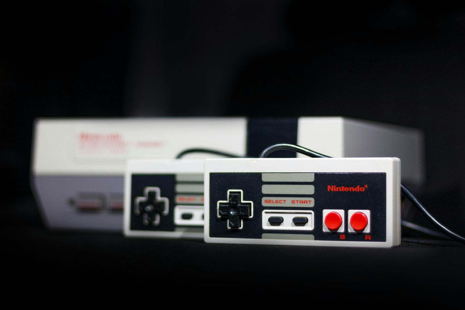 Graue Nintendo Nes Konsole Und Controller