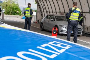 Grenzkontrollen wirken: Illegale Einreisen brechen um 50 Prozent ein