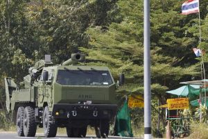 Grenzkrieg eskaliert: Hunderttausende fliehen aus Kambodscha