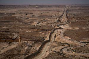 Grenzstraße zwischen Israel und Ägypten