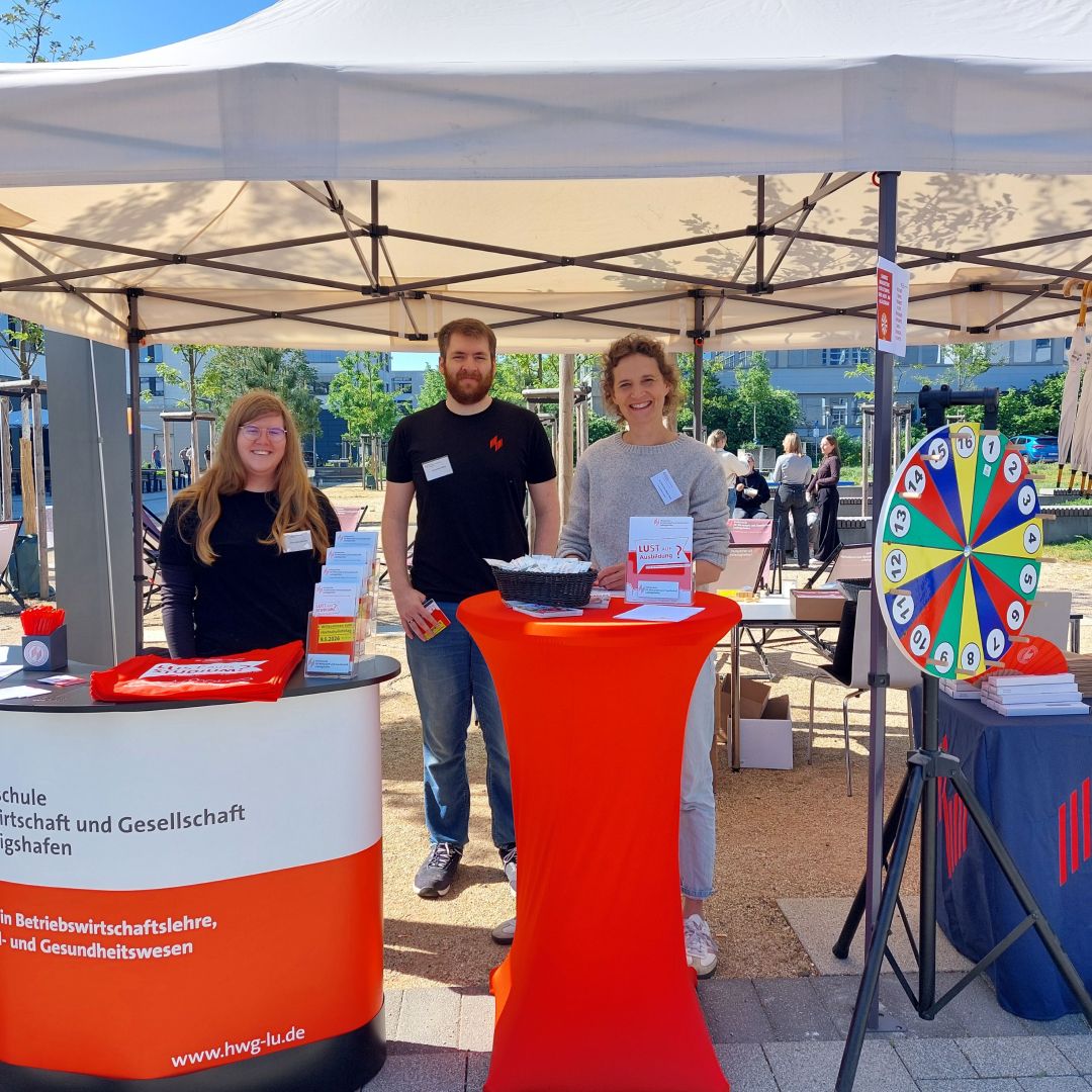 Gut besucht: „Hochschulinfotag“ und „Tag der Weiterbildung“ auf dem Campus der HWG LU