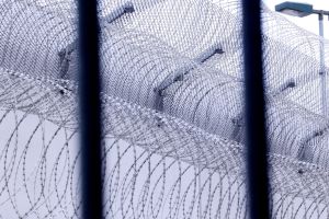 Häftling flieht in Tasche von Mitgefangenem aus Gefängnis
