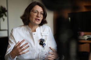 Handchirurgin Leila Harhaus-Wähner