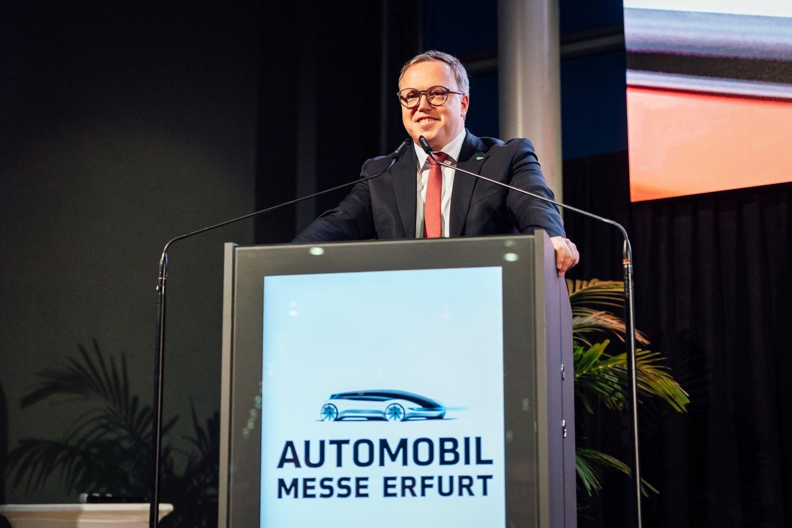 Hochkarätige Eröffnung der Automobilmesse 2026