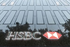 HSBC kürzt Prognose nach Gewinnrückgang und Milliardenabschreibung in China