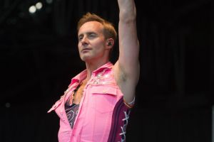 Ian 'H' Watkins ist der Meinung, dass Steps zu Beginn ihrer Karriere 'nur wie Marionetten behandelt' wurden.