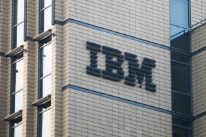 IBM überrascht die Börse – doch die Skepsis bleibt