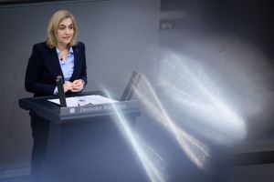 Im Proteststurm: Wo Streitpunkte in Warkens Sparpaket sind