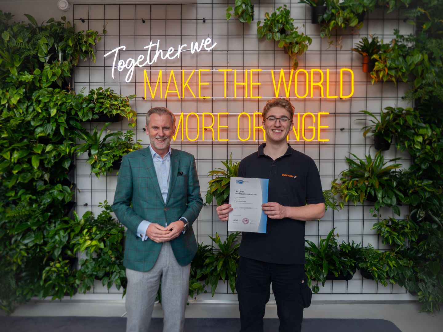 Industrie- und Handelskammer zeichnet Weidmüller-Azubis aus