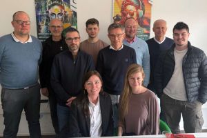 Internationale Partner zur Produktschulung bei NeoLog in Landshut