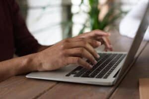 iOS 18 Leak deutet auf MacBook Pro Test mit M3 Ultra Chip hin