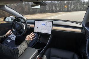 Israel prüft Zulassung von Teslas Autopilot – kommt jetzt der internationale Durchbruch?