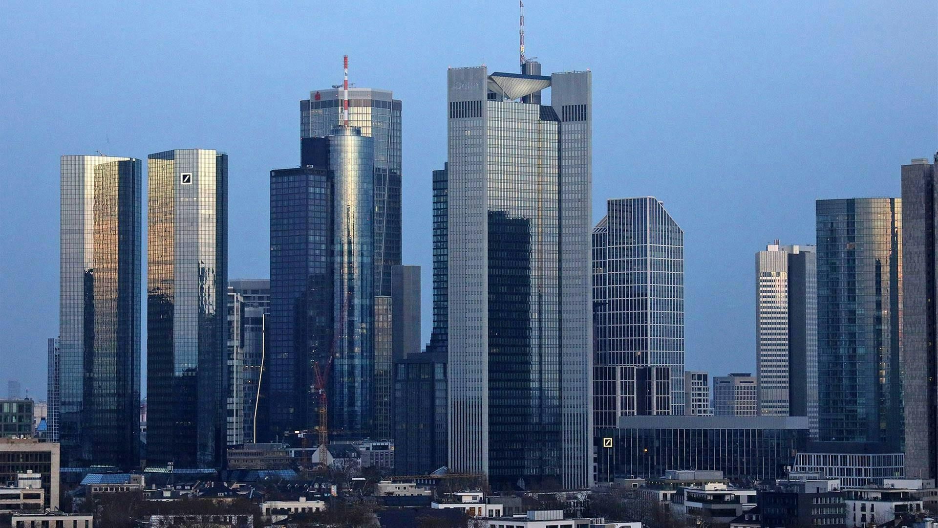 IWF warnt vor Schattenbanken und KI-Blase