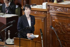 Japans Ministerpräsidentin Takaichi im Parlament