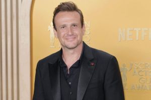 Jason Segel hat offen darüber gesprochen, wie sehr ihn Harrison Ford auch mit 83 Jahren noch beeindruckt.