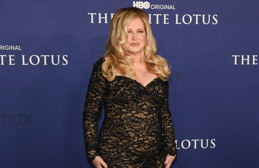 Jennifer Coolidge bereut Suche nach 'nicht verfügbaren' Männer