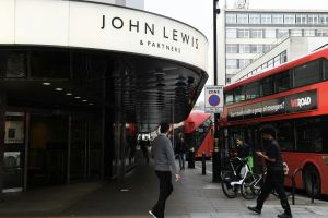 John Lewis führt Preisgarantie wieder ein – Eine Strategieänderung unter neuer Leitung