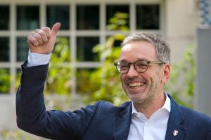 Kanzler Kickl? – Österreich flirtet mit dem politischen Tabubruch