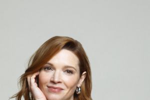 Karoline Herfurth erhält beim BLAUE BLUME Award 2026 den Ehrenpreis