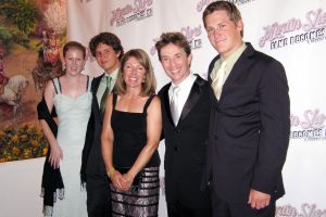 Katherine und Martin Short mit Familie