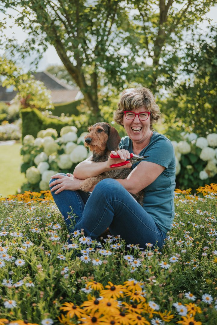 Katrin Iskam geht 2027 erneut auf große Live-Tour – „Gärtnern ohne viel Geschiss“