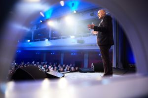 KI-Kultur: Neuer Vortrag „Kultur der KI-Zukunft – raus aus dem Tabellenkeller“