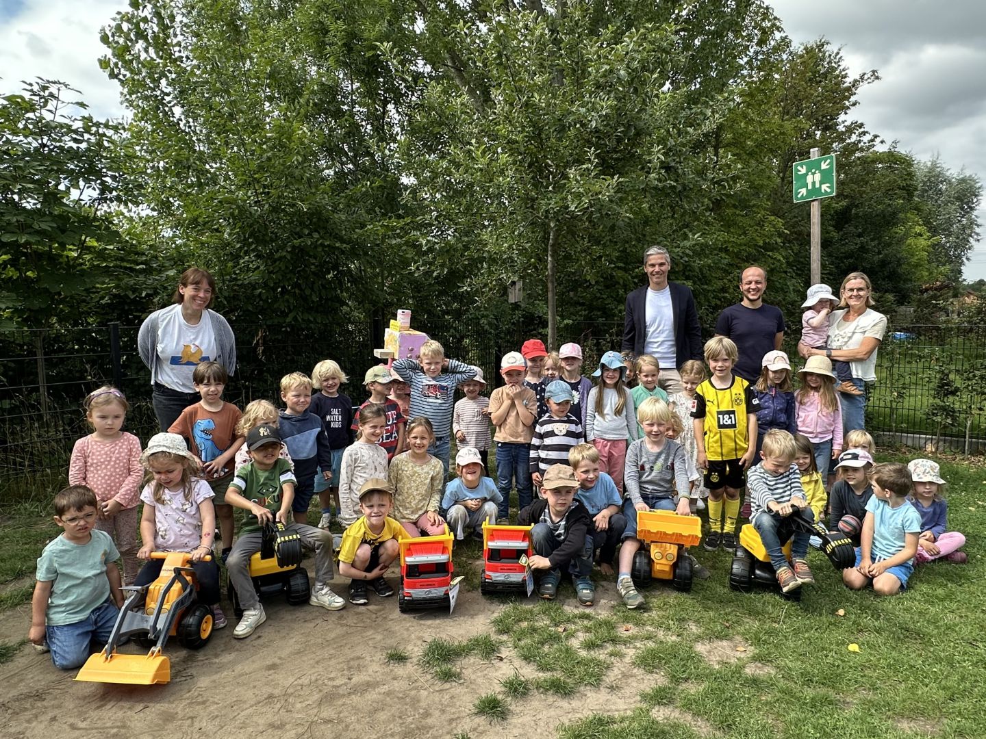Kita-Kinder begeistern bei Goldbeck-Malwettbewerb mit Kunstwerken aus der Bauwelt