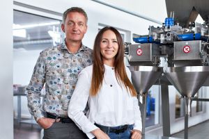 Knusprige Fruchtsnacks schmecken auch Kindern