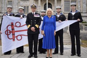 Königin Camilla ist die erste Frau, die den Titel Vice Admiral des Vereinigten Königreichs erhalten hat.