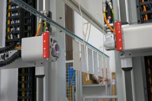 Kontaktlose Inline-Schichtdickenmessung für Pulver und Lacke