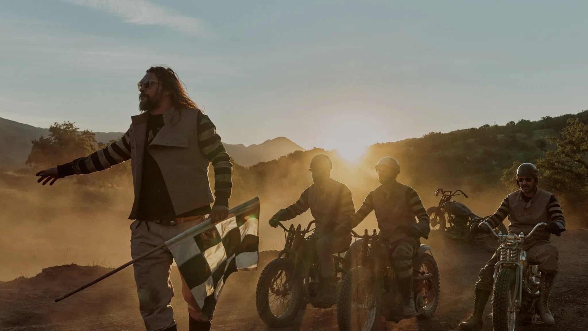 Kurt Sutter kehrt zurück: Jason Momoa führt neue Biker-Serie „Nomad“ für Apple TV+ an