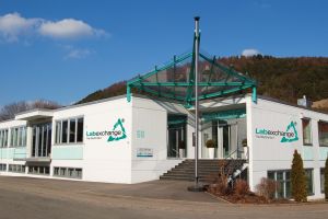 Laborlösungen aus einer Hand: Gebraucht- und Neugeräte für moderne Labore