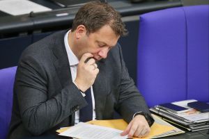 Lars Klingbeil am 04.12.2025