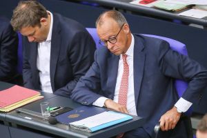 Lars Klingbeil und Friedrich Merz (Archiv)