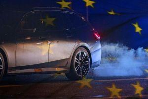 Lockerung des Verbrenner-Verbots – droht Europas Industrie ein Rückschritt?