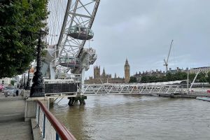 London Eye und Westminster-Palast (Archiv)