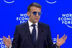 Macrons Top-Gun-Look in Davos beschert iVision massive Kursgewinne