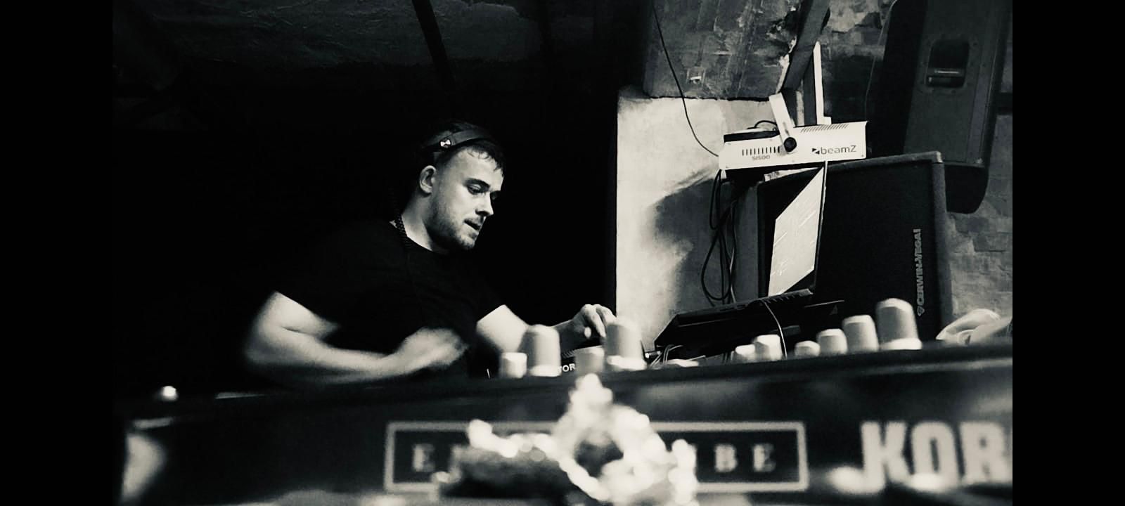 MäkZer Live – Musik aus der Seele, für die Seele