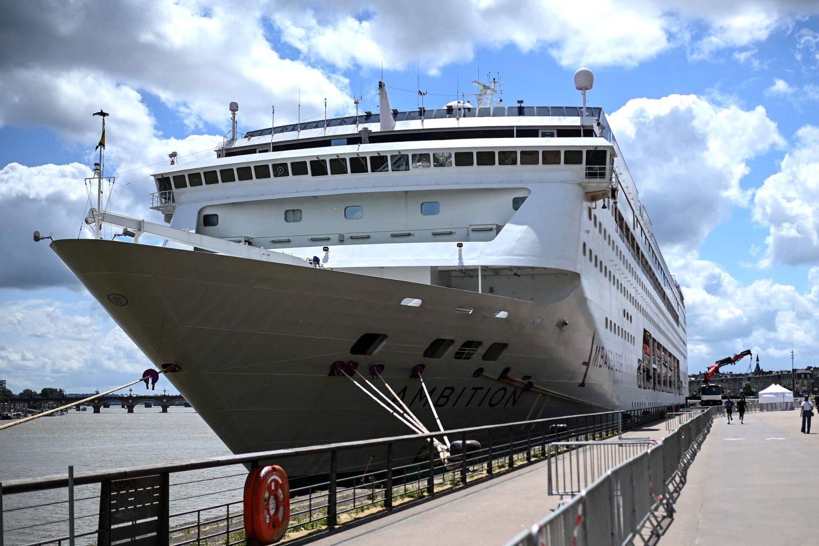 Magen-Darm-Welle stoppt Kreuzfahrt in Bordeaux