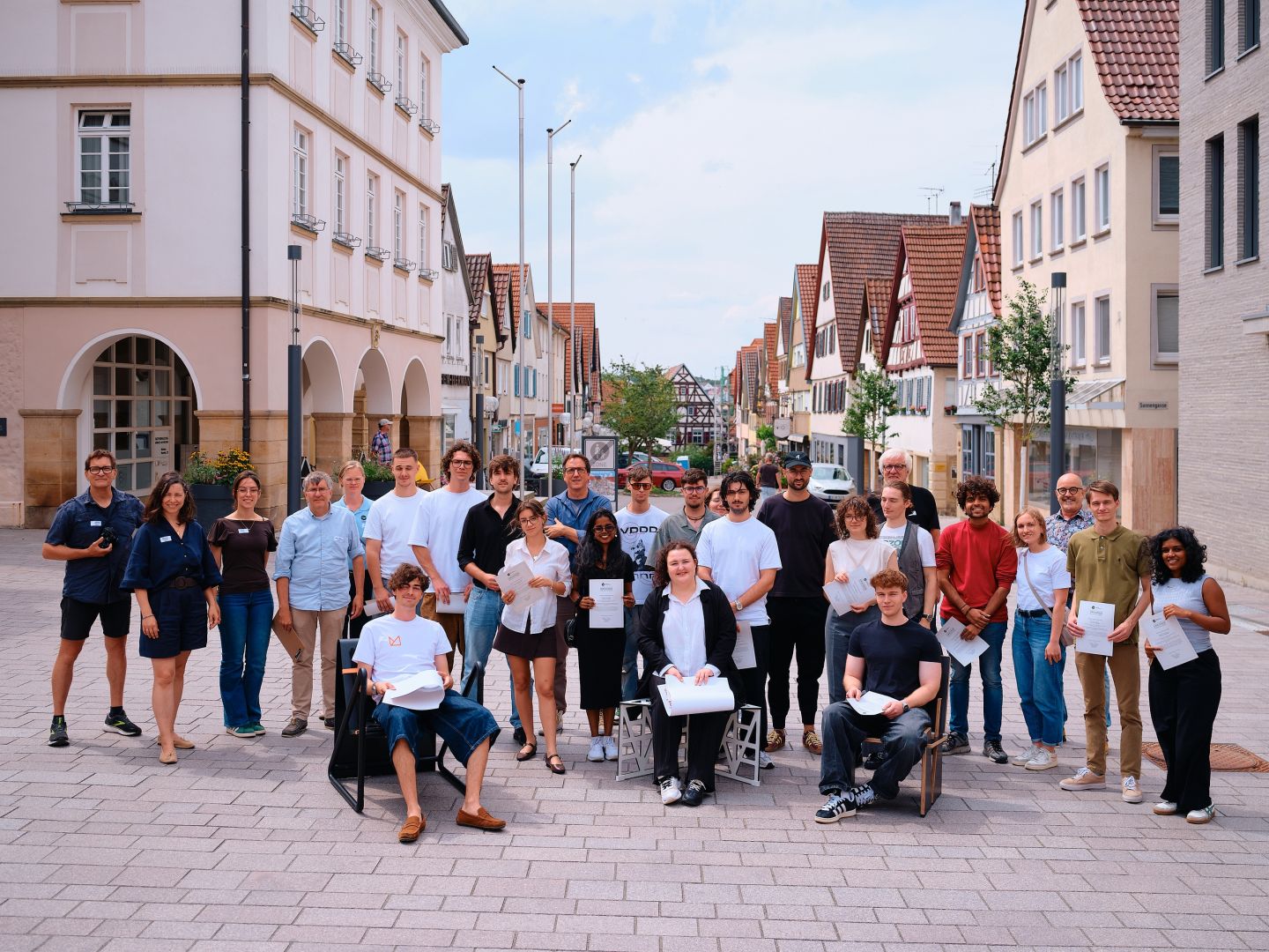 Marbach prämiert Sitzmöbel von Pforzheimer Studierenden