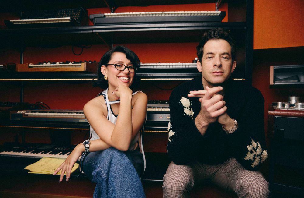 Mark Ronson und RAYE