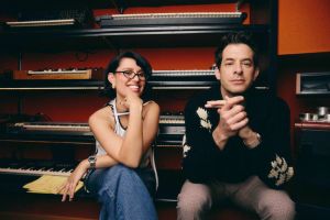Mark Ronson und RAYE
