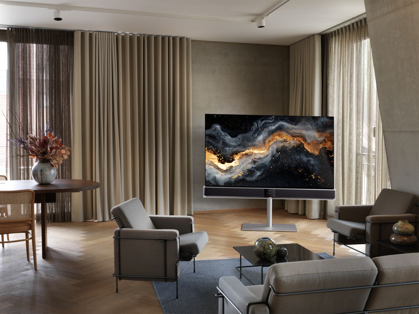 Marktstart für OLED-Flaggschiff Metz PRIMUS 77″