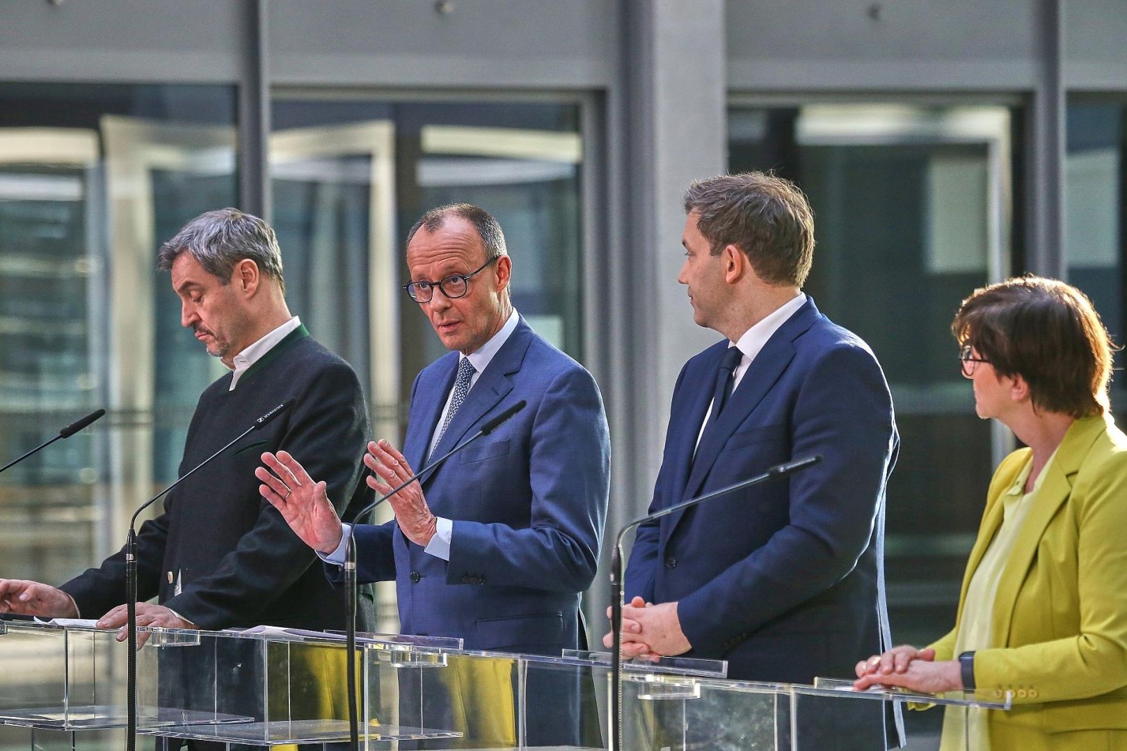 Markus Söder, Friedrich Merz, Lars Klingbeil, Saskia Esken (Archiv)