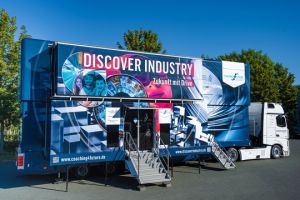 Maschinenbau und Machine Learning: Mobile Technik-Ausstellung zeigt Arbeitswelt der Industrie 4.